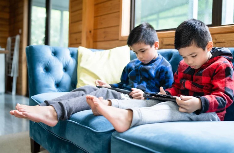 The science behind screen time for Kiwi kids
